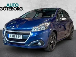 Mörkblå Begagnad 2016 Peugeot 208 Style Halvkombi | 67 900 kr (Marknadspris)