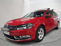 Röd Begagnad 2015 VW Passat Kombi | 108 000 kr (Bra pris)