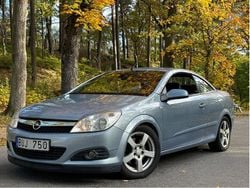 Blå Begagnad 2007 Opel Astra Cabriolet Cab | 29 500 kr