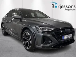Grå Begagnad 2023 Audi SQ8 Sportback e-tron S-Line SUV | 899 000 kr