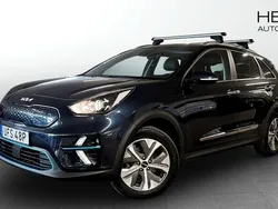 Blå (blue) Begagnad 2021 Kia e-Niro 2 SUV | 269 900 kr (Marknadspris)