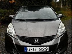 Grå Begagnad 2012 Honda Jazz Halvkombi | 62 000 kr