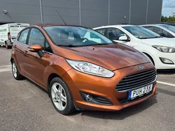 Brun Begagnad 2014 Ford Fiesta Titanium Halvkombi | 59 900 kr (Marknadspris)