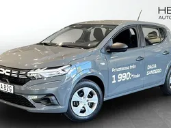 Grå (grey) Ny 2025 Dacia Sandero Essentiel Halvkombi | 169 000 kr (Marknadspris)