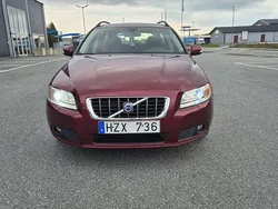 Röd Begagnad 2009 Volvo V70 Momentum Kombi | 55 000 kr (Superpris)
