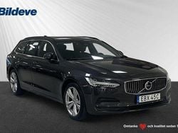 Grå Begagnad 2022 Volvo V90 Core Kombi | 299 900 kr (Superpris)