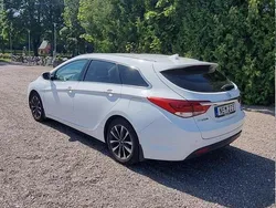 Vit Begagnad 2016 Hyundai i40 Kombi | 78 000 kr (Lite dyr)