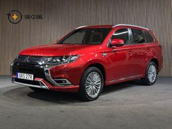 Röd Begagnad 2019 Mitsubishi Outlander P-HEV SUV | 268 900 kr (Marknadspris)