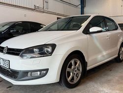 Vit Begagnad 2011 VW Polo Halvkombi | 59 000 kr (Marknadspris)