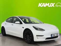 Vit Begagnad 2021 Tesla Model 3 Performance Sedan | 299 700 kr (Marknadspris)