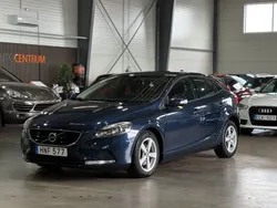 Blå Begagnad 2014 Volvo V40 Kinetic Kombi | 59 900 kr (Marknadspris)