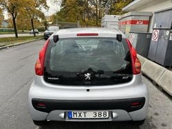 Grå Begagnad 2010 Peugeot 107 Halvkombi | 36 000 kr (Bra pris)