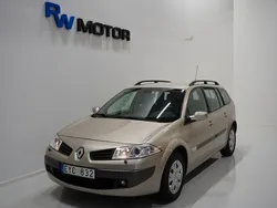 Ljusgrå Begagnad 2006 Renault Mégane GrandTour Kombi | 49 800 kr (Marknadspris)