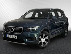Mörkblå Begagnad 2018 Volvo XC40 Inscription SUV | 234 900 kr (Marknadspris)