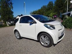 Vit Begagnad 2009 Toyota iQ Halvkombi | 64 000 kr (Marknadspris)