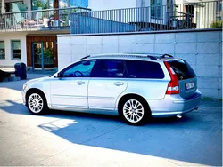 Grå Begagnad 2005 Volvo V50 Momentum Kombi | 35 000 kr (Dyr)