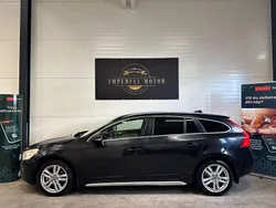 Svart Begagnad 2011 Volvo V60 Summum Kombi | 68 900 kr (Marknadspris)