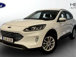 Vit (white) Begagnad 2022 Ford Kuga Titanium SUV | 244 900 kr (Bra pris)