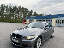 Grå Begagnad 2010 BMW 320 Comfort Edition Sedan | 75 000 kr (Marknadspris)
