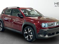 Röd (red) Ny 2025 Renault 4 E-Tech Techno SUV | 434 900 kr