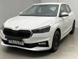 Vit Begagnad 2022 Skoda Fabia | 115 000 kr
