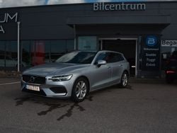 Silver Begagnad 2021 Volvo V60 Momentum Kombi | 299 900 kr (Marknadspris)