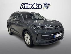 Grå Begagnad 2024 VW Tiguan Life SUV | 379 900 kr (Lite dyr)