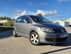 Grå Begagnad 2011 VW Golf Plus Cross Minibuss | 60 000 kr (Bra pris)