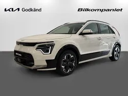 Vit (clear white ) Begagnad 2022 Kia e-Niro 2 SUV | 309 900 kr (Dyr)