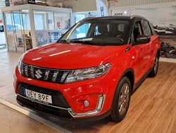 Röd Begagnad 2023 Suzuki Vitara SUV | 289 900 kr (Marknadspris)