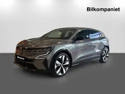 Grå Begagnad 2022 Renault Mégane Techno Halvkombi | 319 900 kr (Marknadspris)