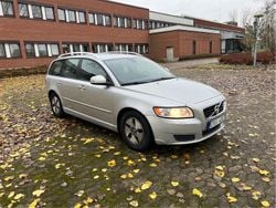Grå Begagnad 2012 Volvo V50 Standard Kombi | 40 000 kr (Bra pris)