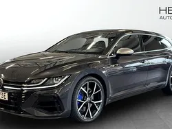 Mörkgrå (black) Begagnad 2022 VW Arteon R Kombi | 424 900 kr