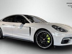 Grå Begagnad 2017 Porsche Panamera 4 Sedan | 725 000 kr (Marknadspris)