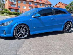 Blå Begagnad 2007 Opel Astra OPC Halvkombi | 89 900 kr