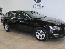 Svart Begagnad 2015 Volvo V60 Momentum Kombi | 129 900 kr (Bra pris)