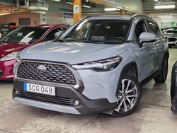 Grå Begagnad 2024 Toyota Corolla Cross SUV | 299 999 kr