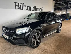 Svart Begagnad 2019 Mercedes GLC300 Sportkupé | 339 900 kr
