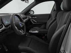 Vit (mineral white) Ny 2025 BMW X1 Shadowline SUV | 608 400 kr (Marknadspris)