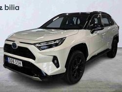 Vit Begagnad 2022 Toyota RAV4 Hybrid SUV | 379 900 kr