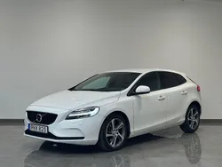 Vit Begagnad 2017 Volvo V40 Kombi | 179 900 kr (Lite dyr)