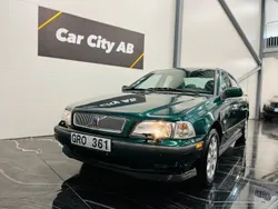 Mörkgrön Begagnad 1999 Volvo S40 SE Sedan | 34 900 kr