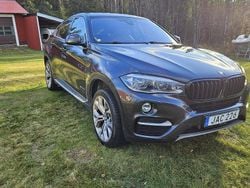Grå Begagnad 2016 BMW X6 SUV | 398 000 kr (Marknadspris)