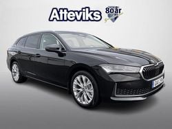 Svart Ny 2025 Skoda Superb Selection Kombi | 490 300 kr (Marknadspris)