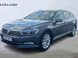 Grå Begagnad 2017 VW Passat Kombi | 154 900 kr (Marknadspris)