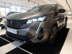 Grå (grå platinum metallic) Begagnad 2024 Peugeot 3008 GTi SUV | 269 000 kr (Marknadspris)