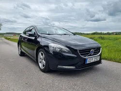 Svart Begagnad 2014 Volvo V40 Kinetic Kombi | 87 500 kr (Marknadspris)