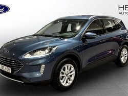 Blå (blue) Begagnad 2023 Ford Kuga Titanium SUV | 254 900 kr (Marknadspris)