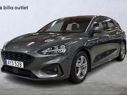 Grå Begagnad 2019 Ford Focus ST-Line Halvkombi | 194 900 kr (Marknadspris)