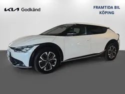 Vit Begagnad 2022 Kia EV6 4 SUV | 419 500 kr (Marknadspris)